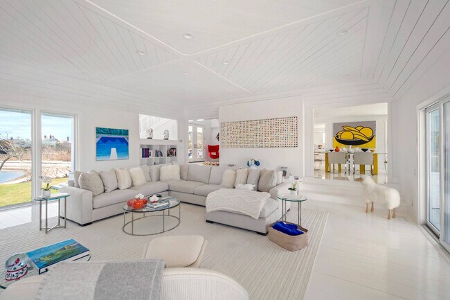 Building Photo - 64 West End Rd