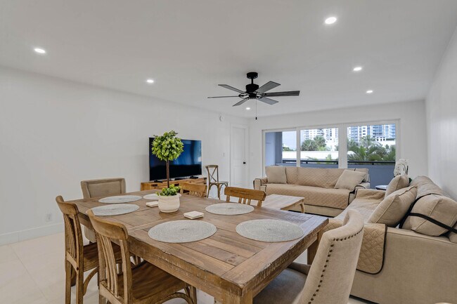 Building Photo - 401 Briny Ave