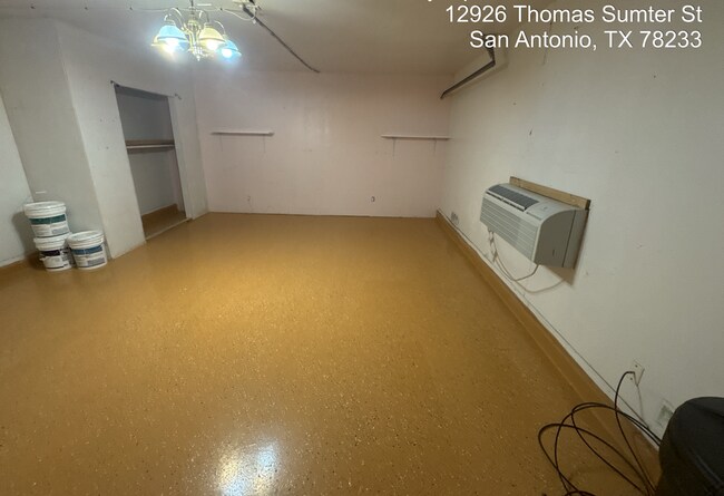 Building Photo - 12926 Thomas Sumter St