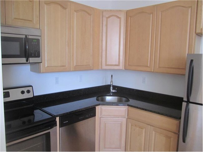 Building Photo - 1801 W Master St