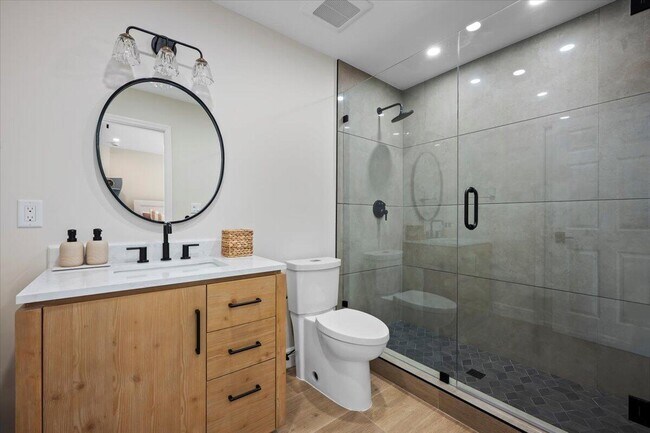 Building Photo - 13849 Deer Creek Dr