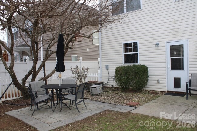 Building Photo - 18615 Bonham Ln