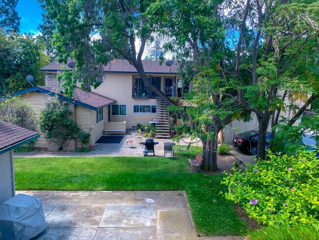 Building Photo - Campbell Apt just off San Tomas