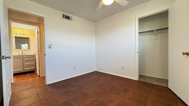 Building Photo - Eastside (Broadway/Harrison) 3 bedroom, 2 bath home, 2 car garage with workshop/storage, a/c and ...