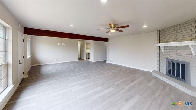 Building Photo - 2018 Shoemaker Dr