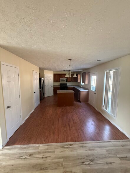 Building Photo - 4660 Duval Point Way SW