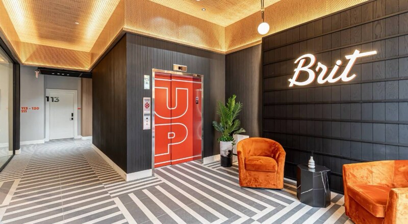 Building Photo - 267 Main St