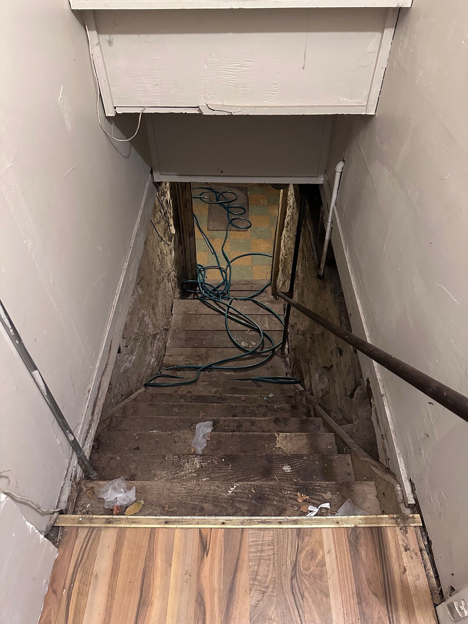 Building Photo - 629 Park Ave