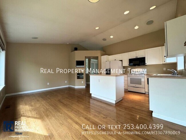 Building Photo - 6404 87th St E