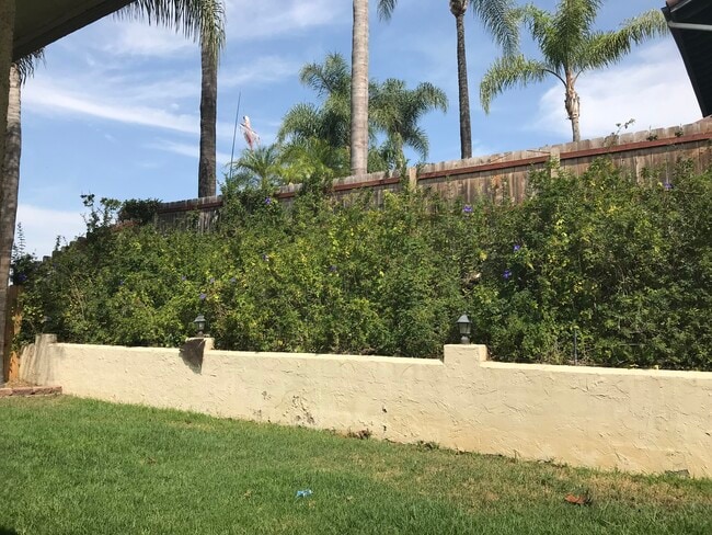 Building Photo - 1938 Aspen Ln