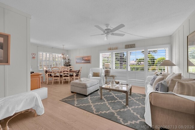 Building Photo - 475 Tequesta Dr