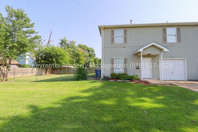 Building Photo - 3 Bed | 1.5 Bath in Central Tulsa! ***Accepts Vouchers***