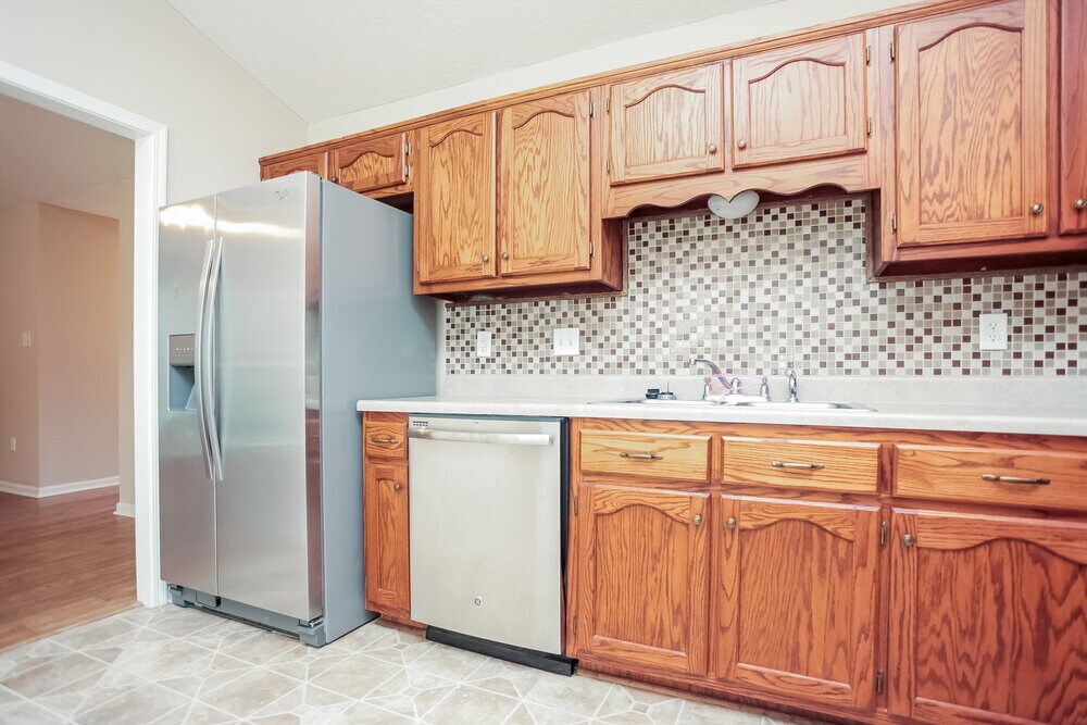 Building Photo - 8035 Park Pike