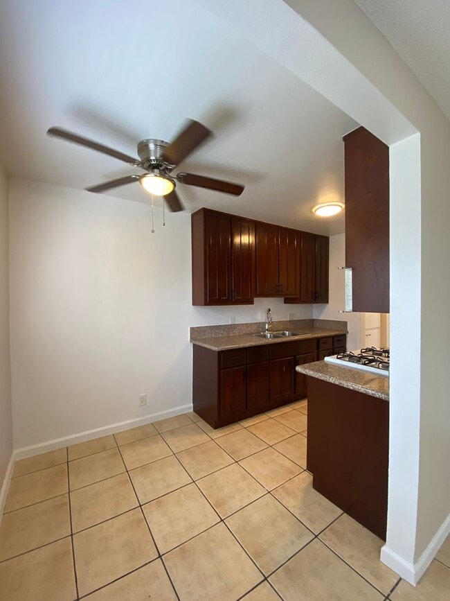 Interior Photo - 6151