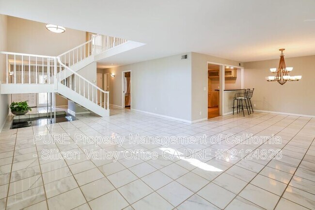 Building Photo - 114 Casa Grande