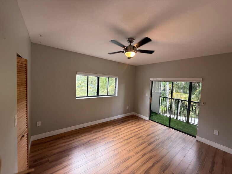 Building Photo - 2445 SW 18th Ter