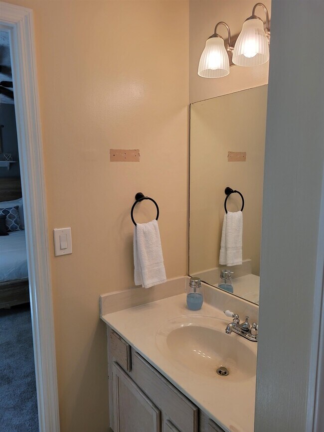 Building Photo - 1356 Velvet Creek Way SW