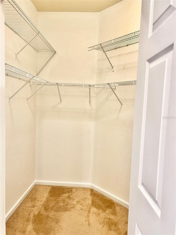 Building Photo - 3000 Laurel Park Ln