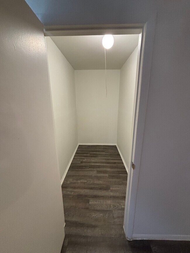 Building Photo - 4471 High St