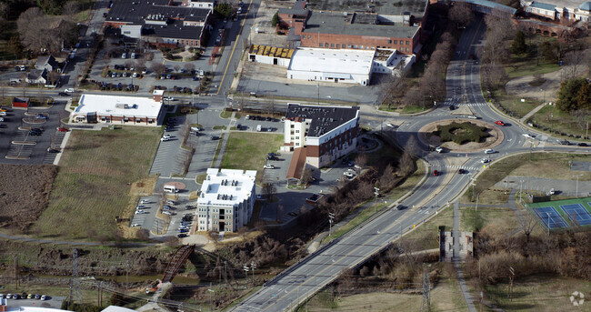 Aerial Photo - Gateway Apartments