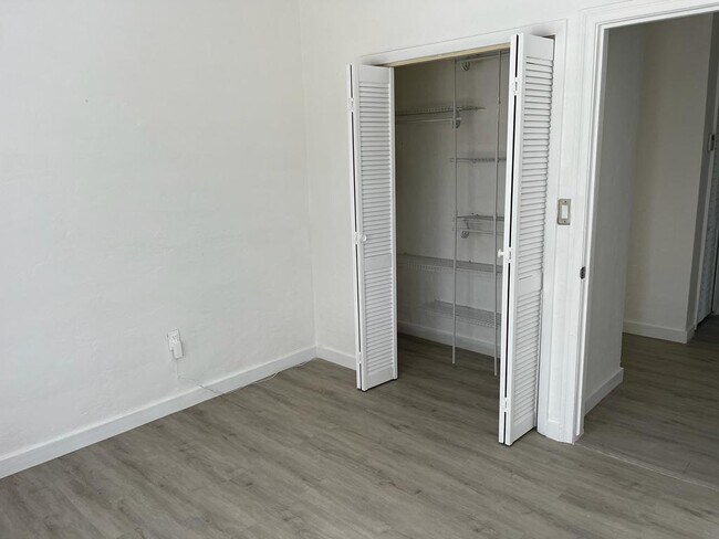 Building Photo - 53 Alcantarra Ave