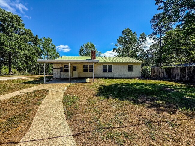 Building Photo - 7142 State Hwy 75 S