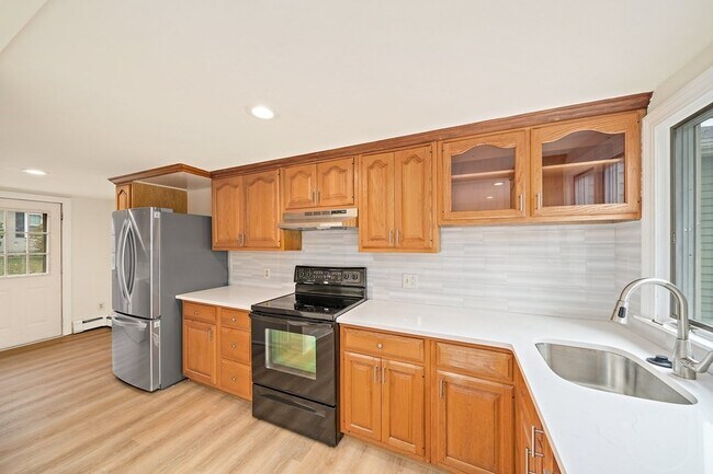 Building Photo - 11 Suban Pl