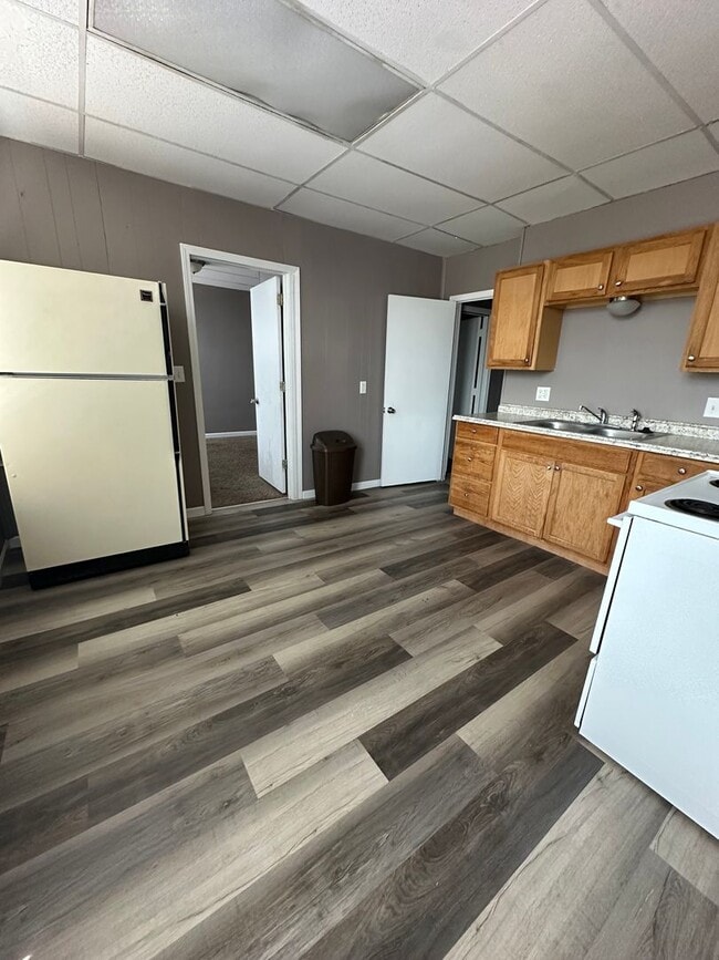 Building Photo - Apartment for Rent