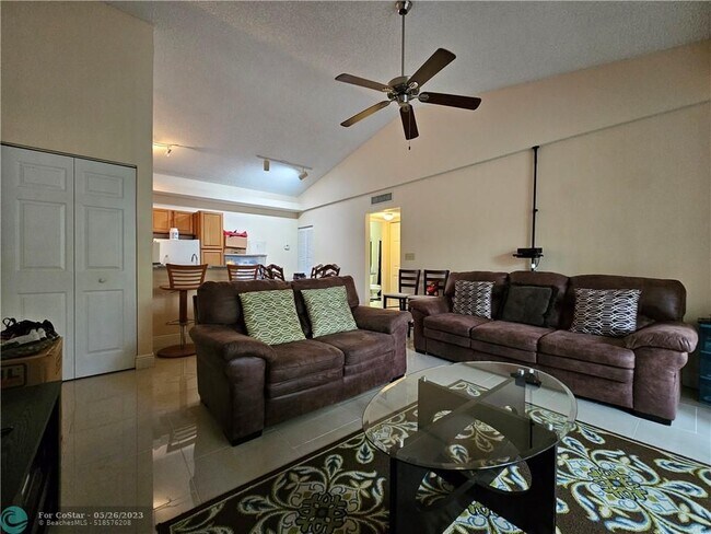 Building Photo - 641 Lyons Rd