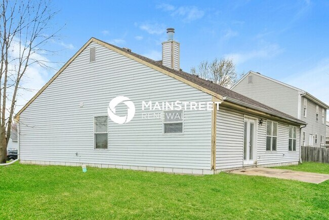 Building Photo - 3 Bedroom Pet-Friendly Home in Brownsburg, IN with Main Street Renewal