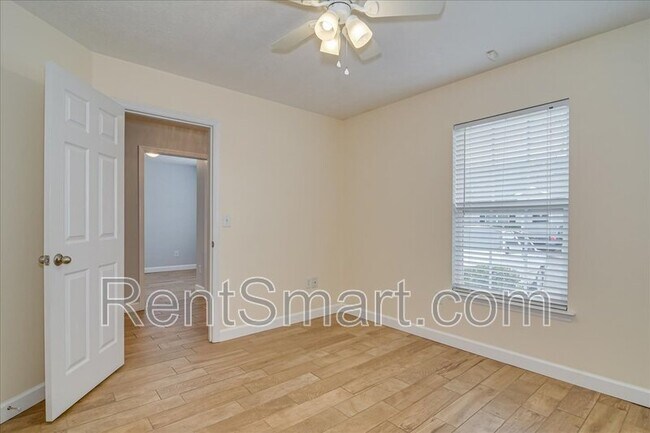 Building Photo - 969 Cammaron Way