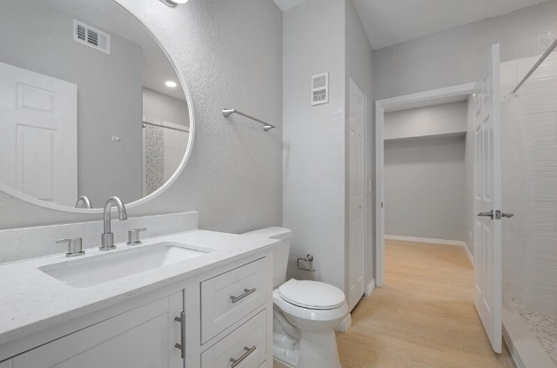 Building Photo - 826 Camargo Way