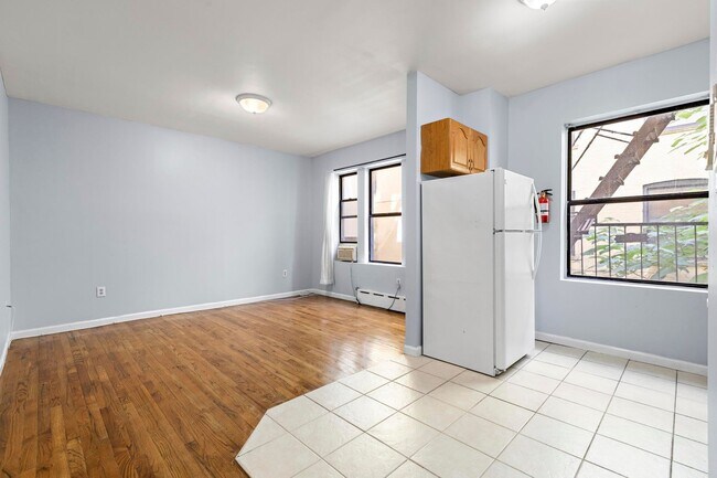 Building Photo - 6209-6215 Boulevard E-1GN-1GN