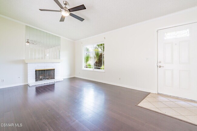 Building Photo - 6894 N Auburn Cir