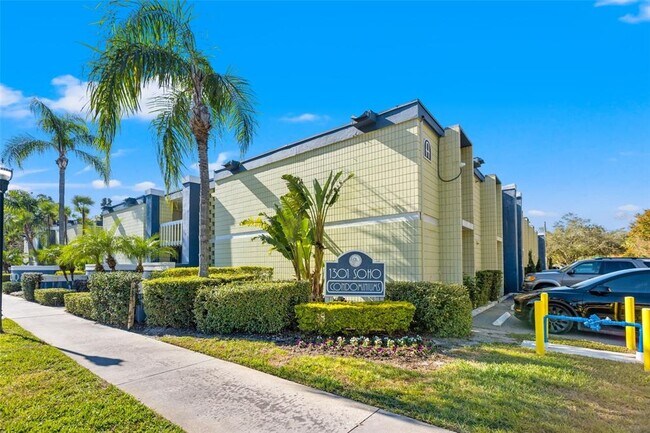 Building Photo - 1301 S Howard Ave