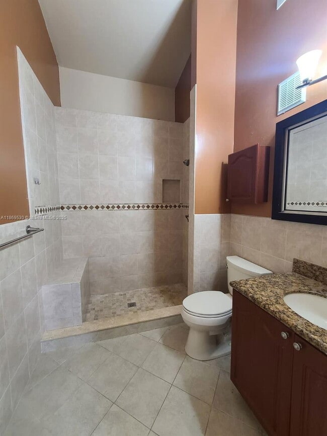 Building Photo - 305 NW 109th Ave