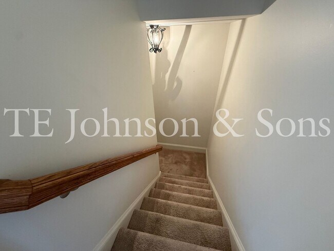 Building Photo - 5540 Brookberry Farm Rd