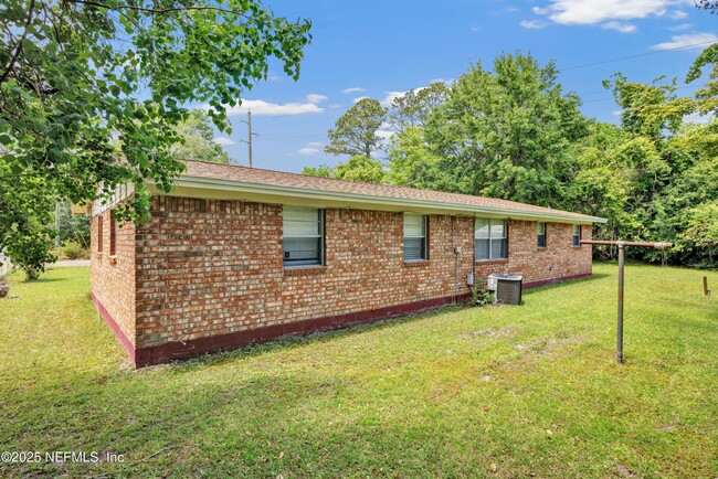 Building Photo - 4043 Marland St