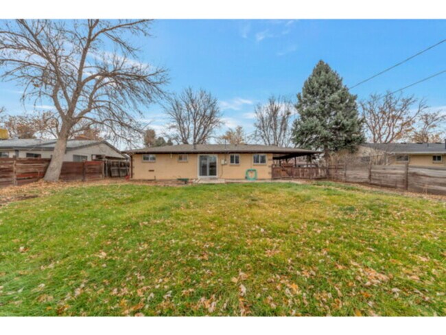 Building Photo - 6113 Holland St