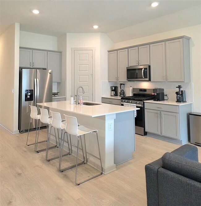 Building Photo - 2041 Rosin Jaw Walk