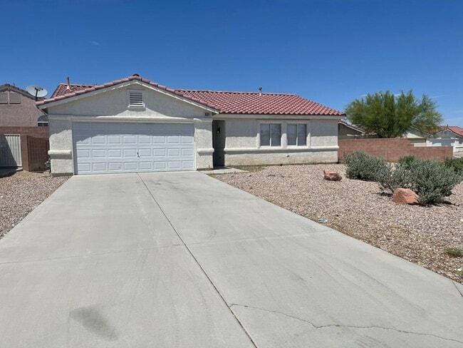 Primary Photo - 3026 Honeysuckle Ave