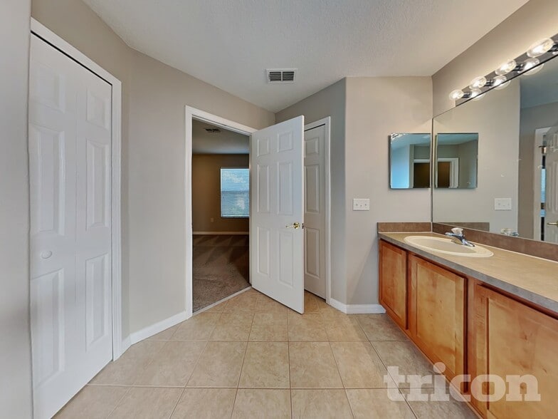 Building Photo - 13409 Teaberry Ln