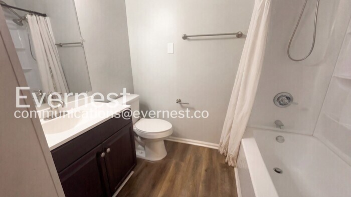 Building Photo - 4821 Delivau Dr