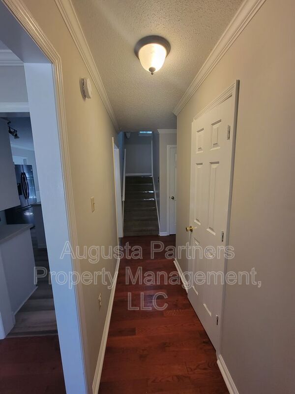 Building Photo - 157 Moss Creek Dr