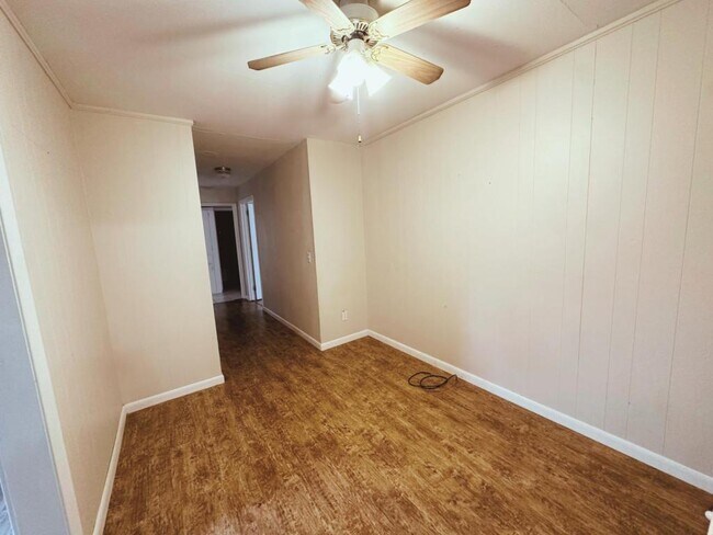 Building Photo - 3424 Oliver Lancaster Blvd