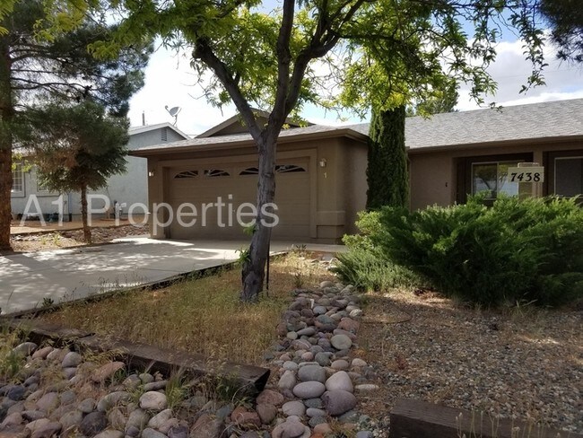 Primary Photo - 7438 E Horseshoe Ln