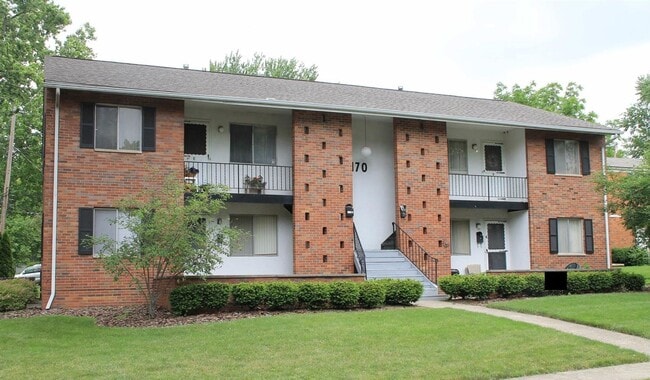 Primary Photo - 170 E Clearview Ave