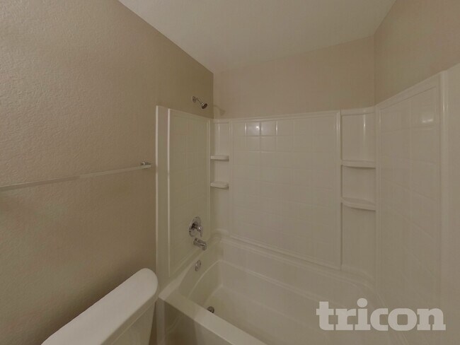 Building Photo - 1437 Lauren Dr