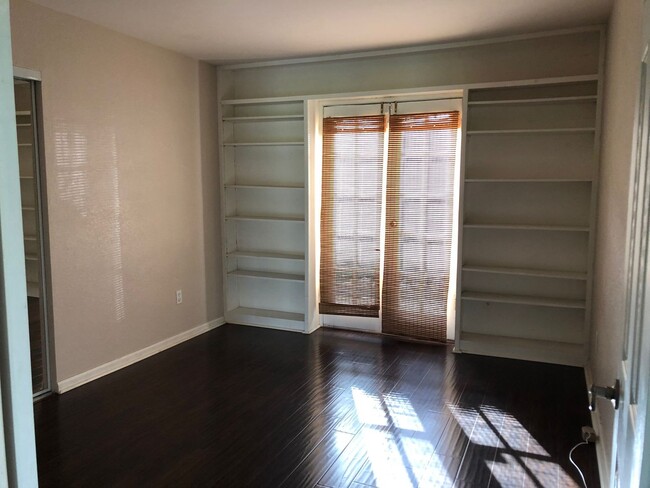 Building Photo - 12036 Caminito Campana