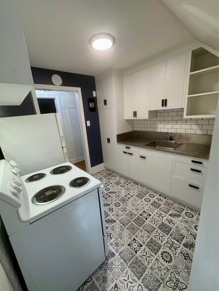 Building Photo - 612 Union St